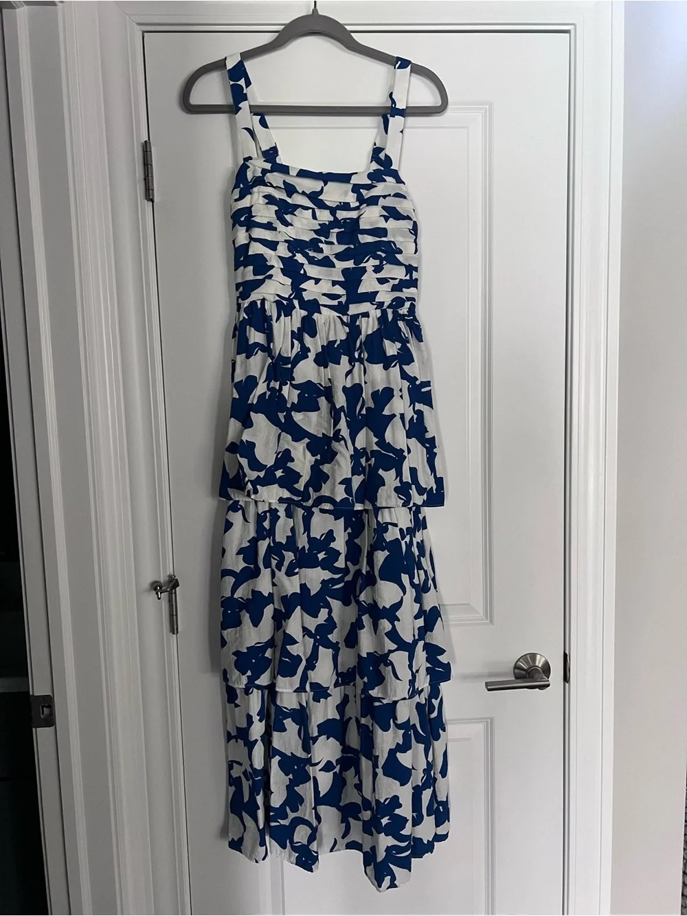 Abercrombie Emerson Tiered Maxi Dress in Blue Pattern Size Small